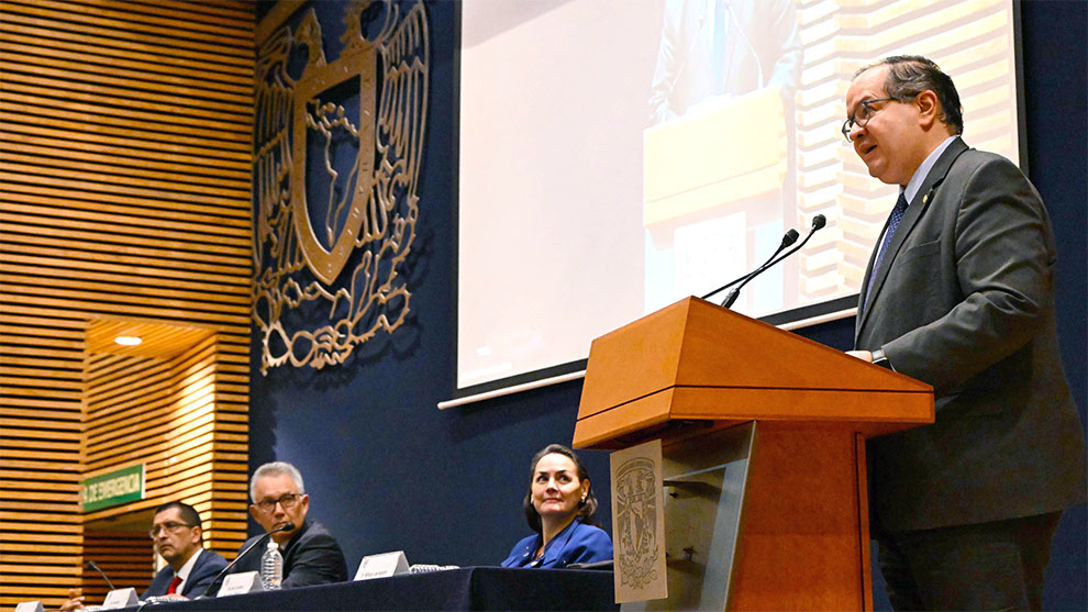 La UNAM pide reivindicar a quienes migran y a defender el derecho a hacerlo