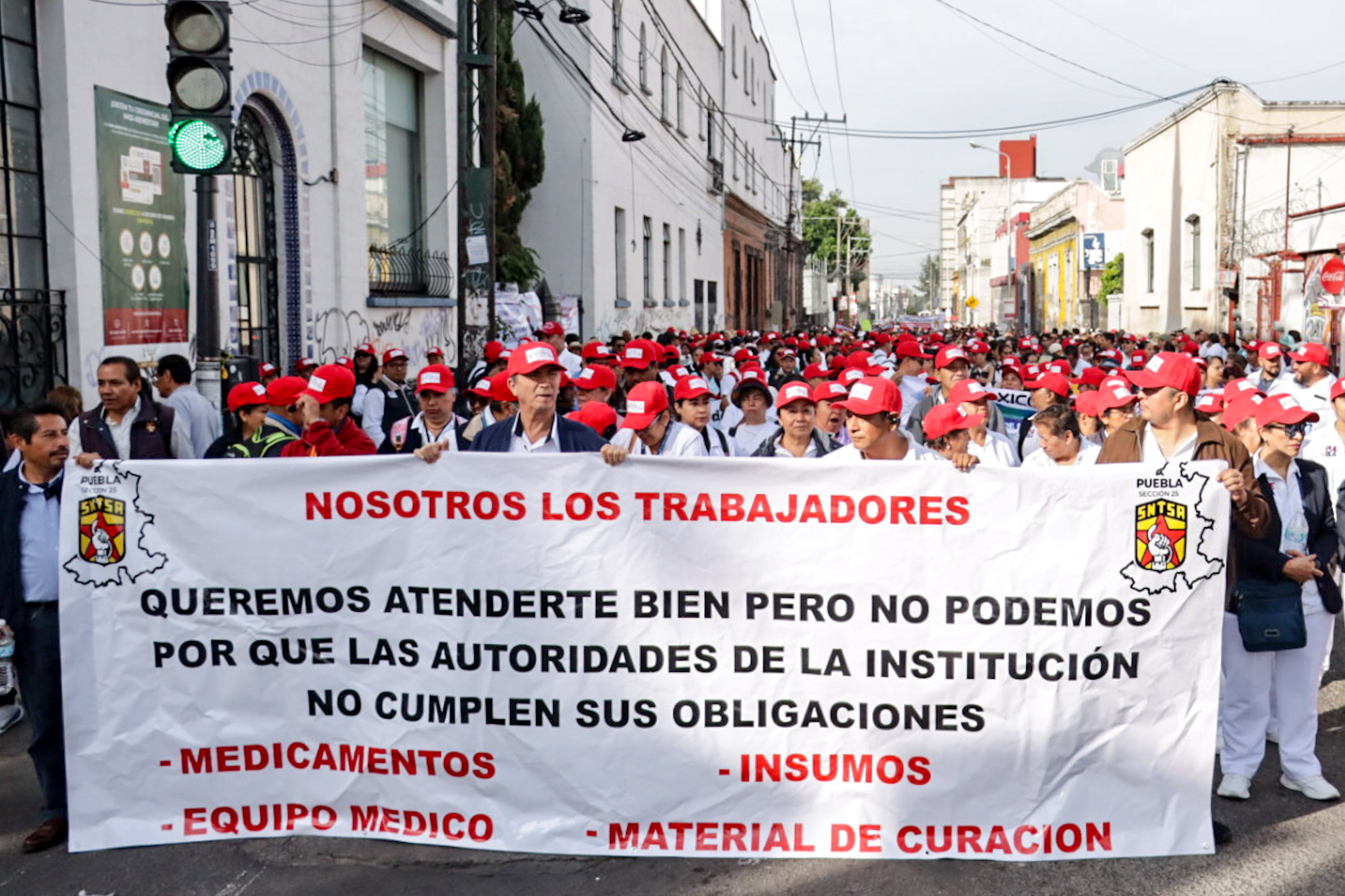 VIDEO Personal de Salud de la Sección 25 Puebla se alista para marchar
