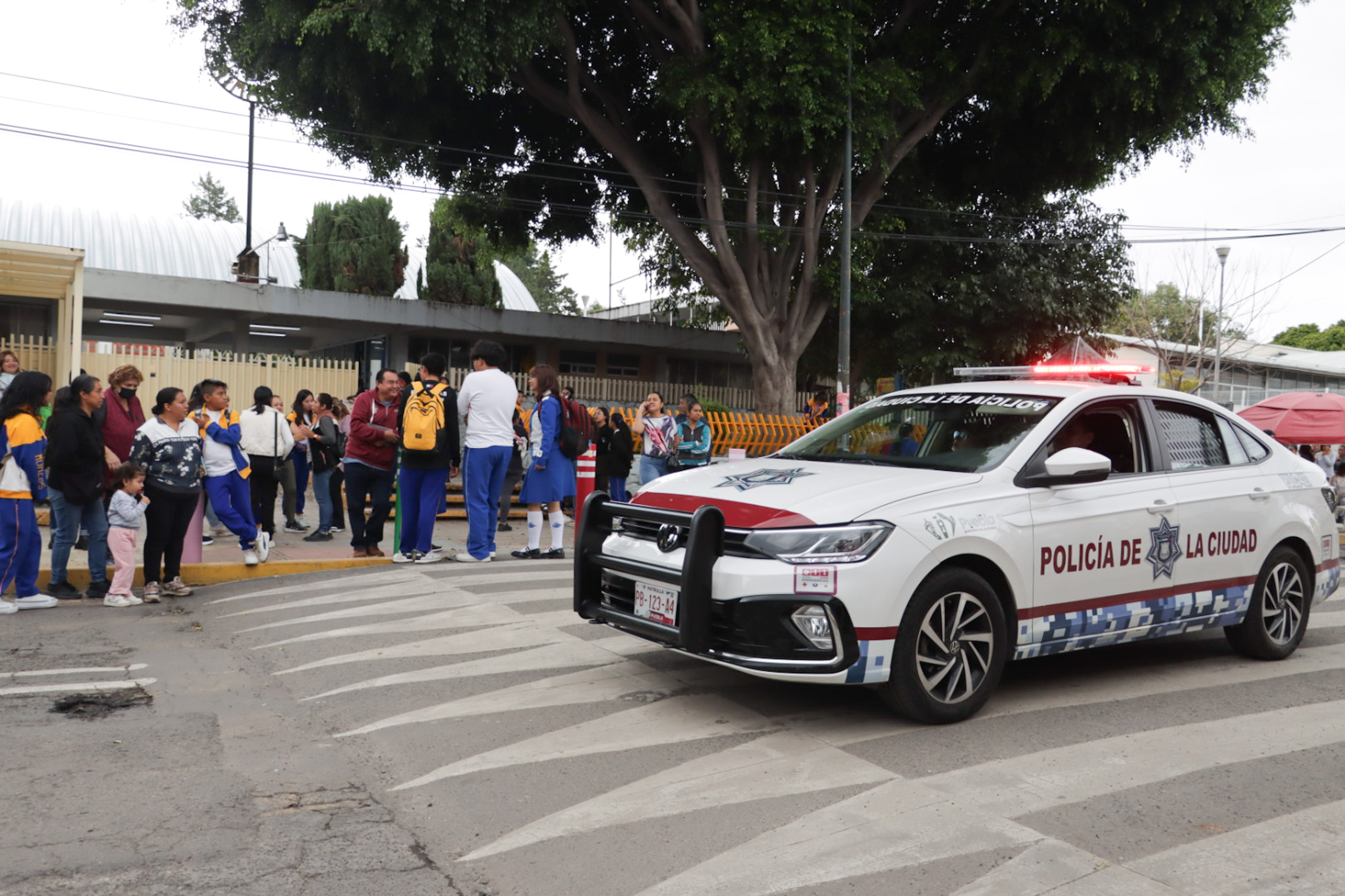 SEP separará a directora de la primaria vespertina del Centro Escolar Morelos