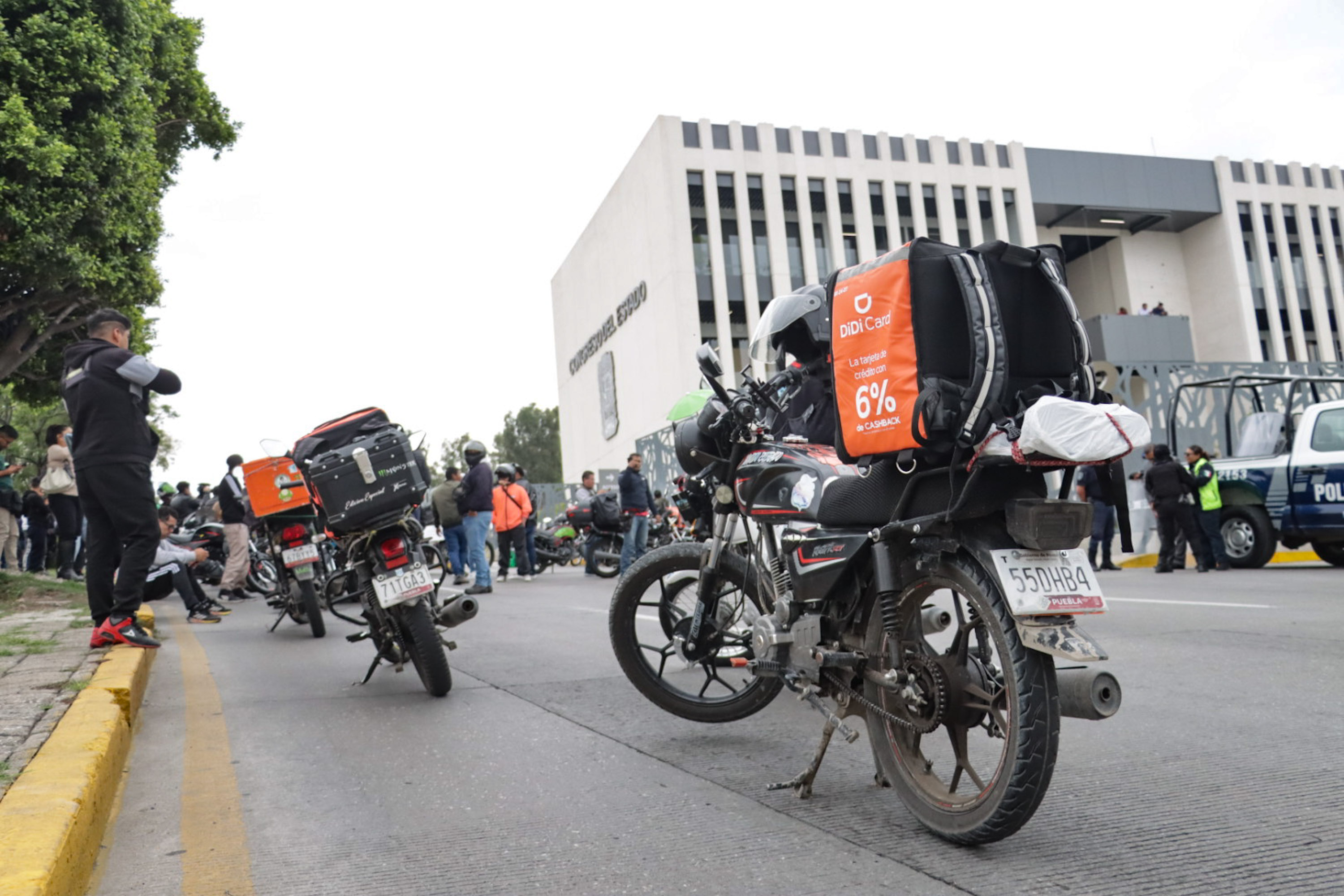 Finanzas descarta remplacamiento para motociclistas tras aprobación de Ley Chaleco