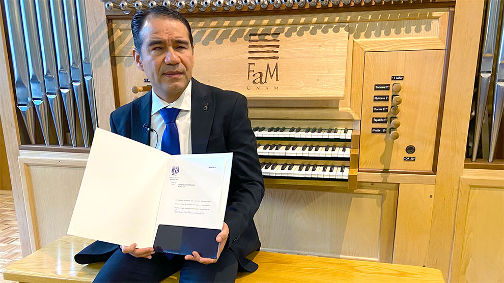 La música no tiene barreras: primer egresado organista invidente de la FAM UNAM