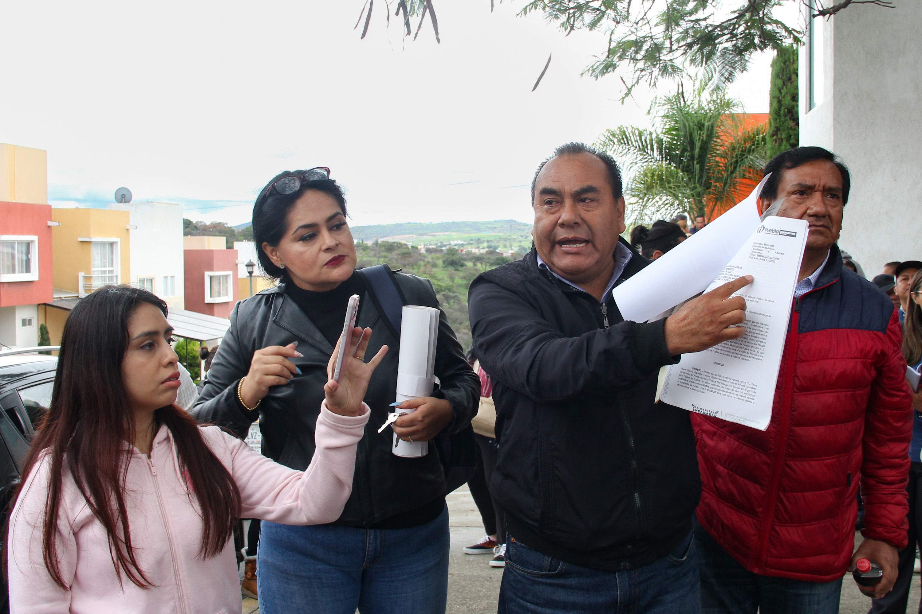 Vecinos de Paseos del Bosque denuncian presuntas irregularidades administrativas