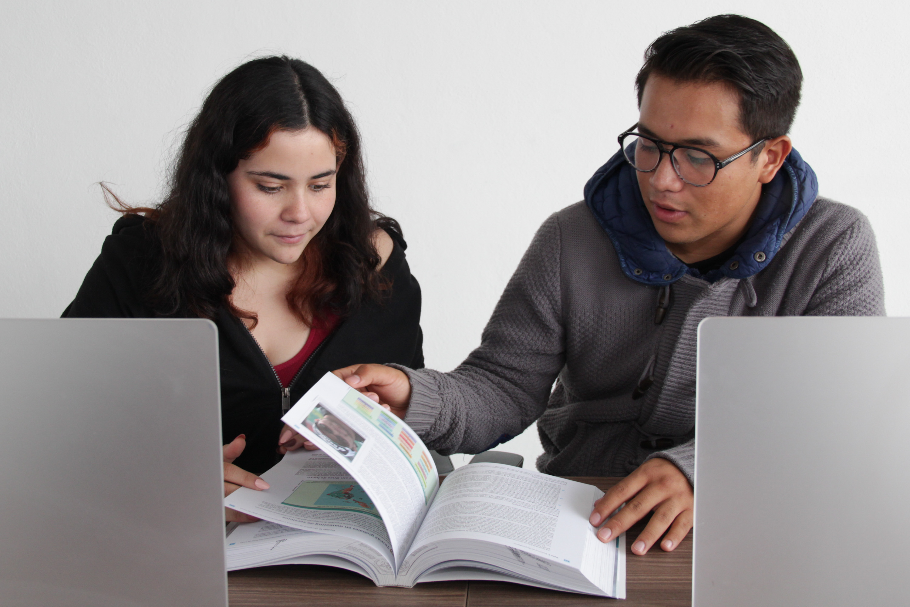 Manejo de estrés y dependencia emocional, los Talleres que ofrece la BUAP para sus estudiantes 