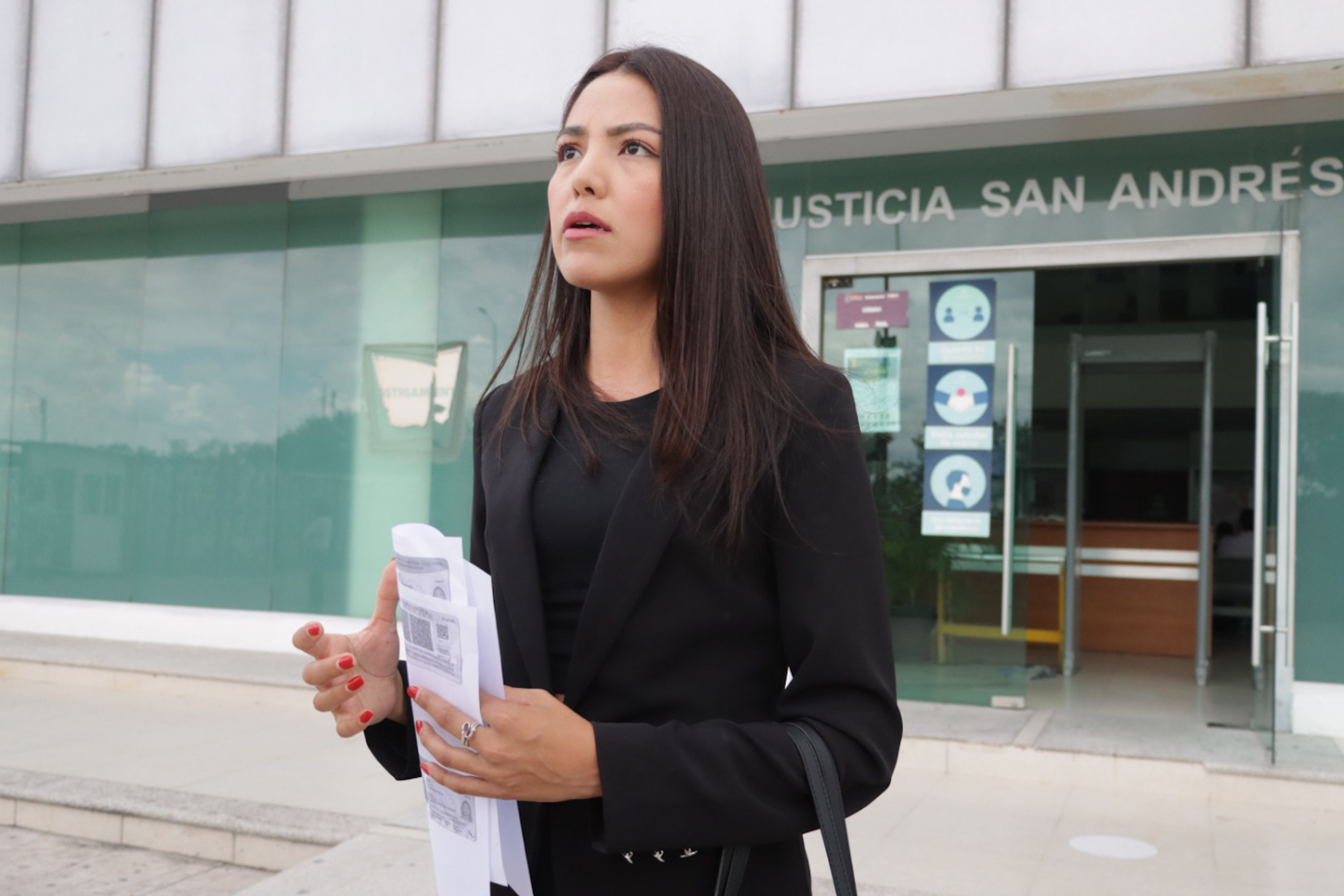 Ya van 53 días y September Vélez no ha visto a sus hijos
