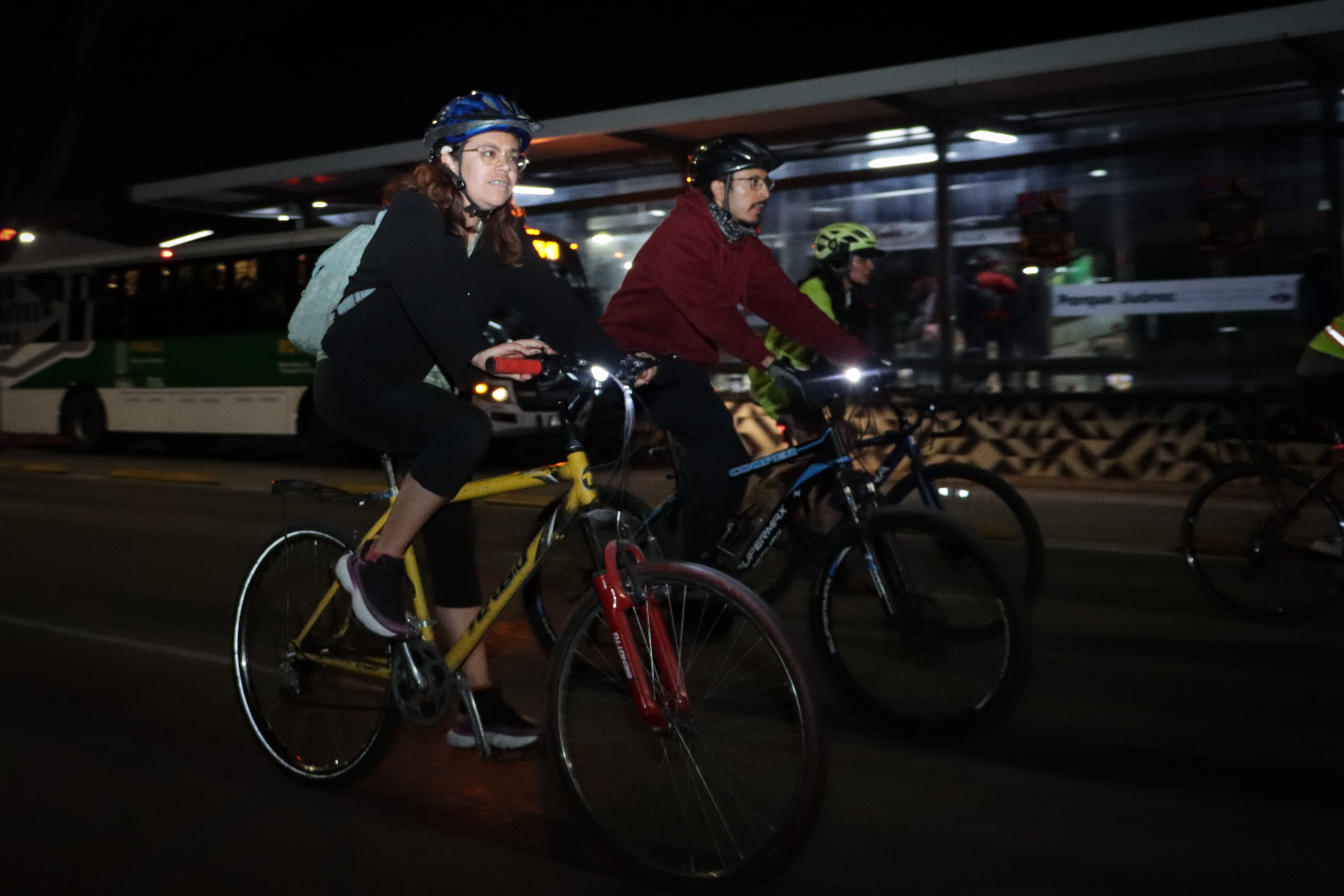VIDEO Ciclistas realizan rodada a favor de ciclovía en avenida Las Torres