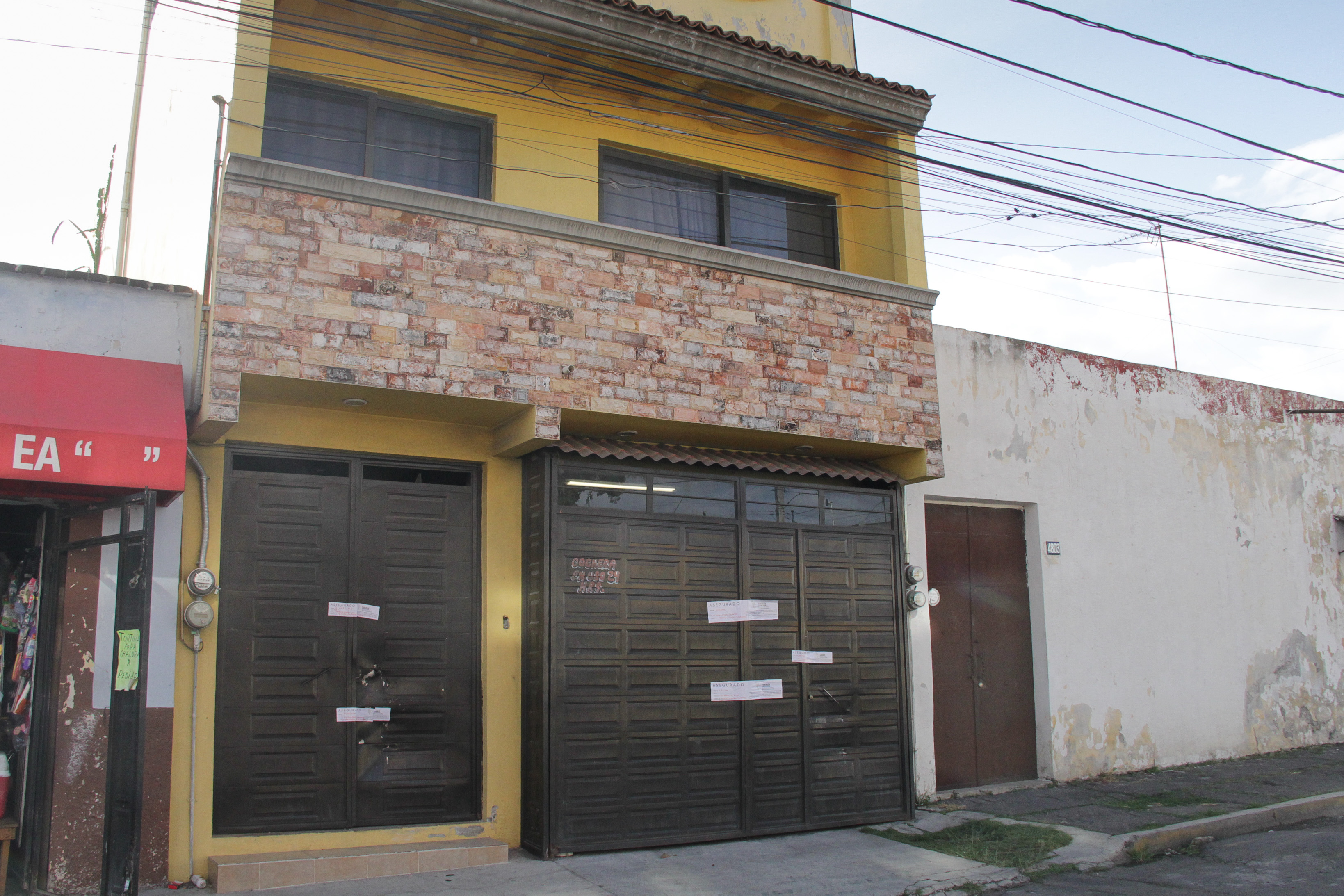 Asegura Fiscalía General del Estado de Puebla domicilio en la 48 Poniente