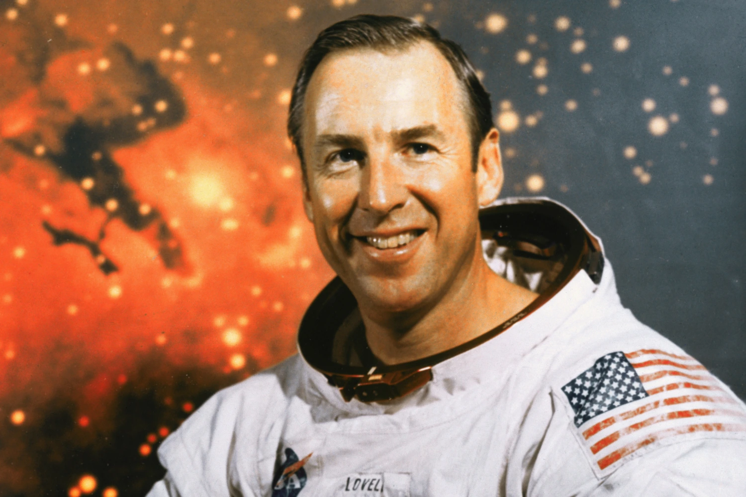 Fallece Jim Lovell, héroe del Apolo 13 y voz de la frase “Houston, tenemos un problema”
