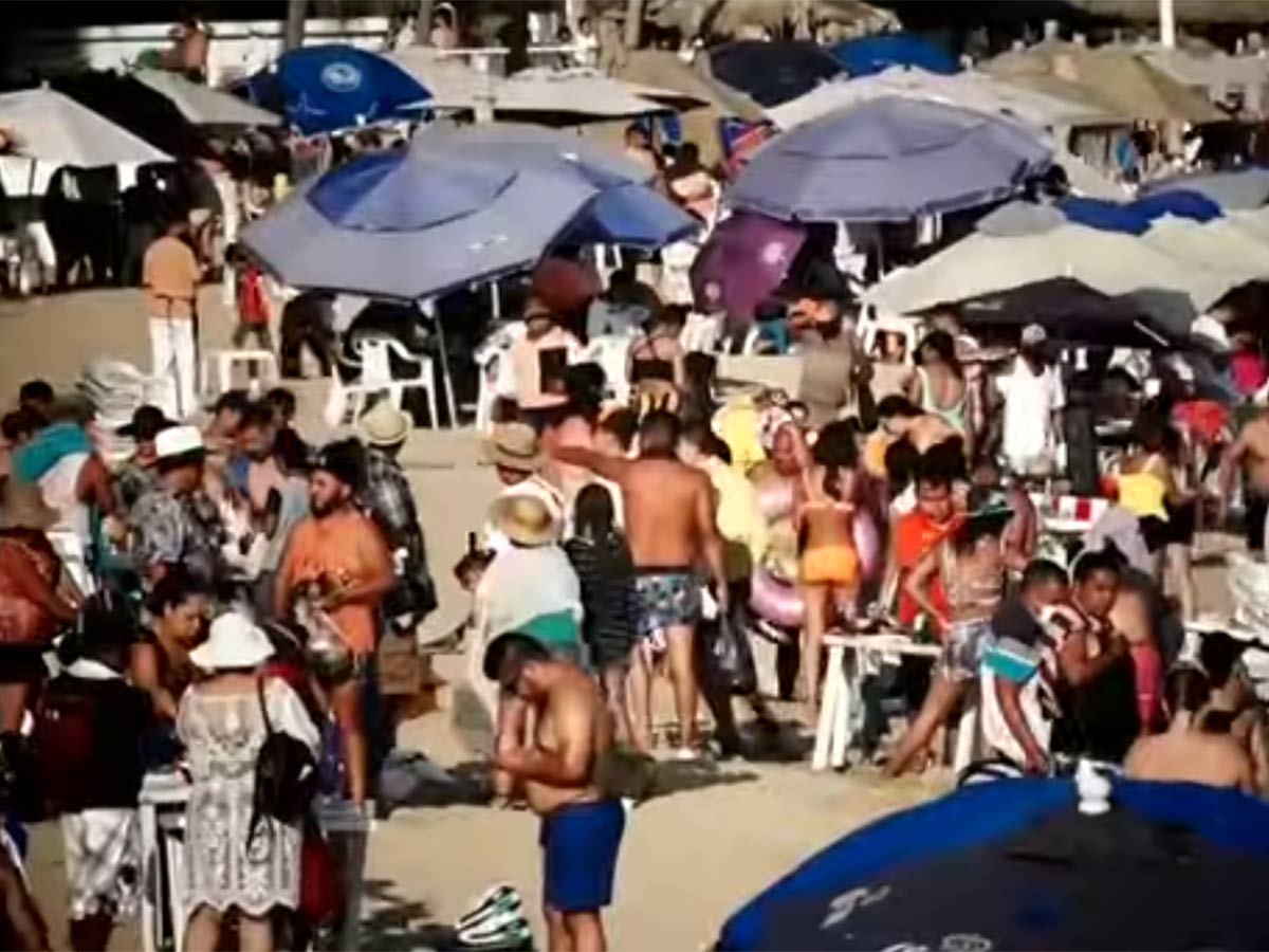 VIDEO Una vueltecita nomás: mexicanos torean al Covid desde las playas