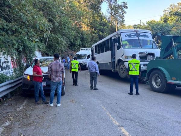 SMT remite 5 vehículos  al depósito tras operativos en  Xicotepec, Atlixco, Tlatlauquitepec y Libres