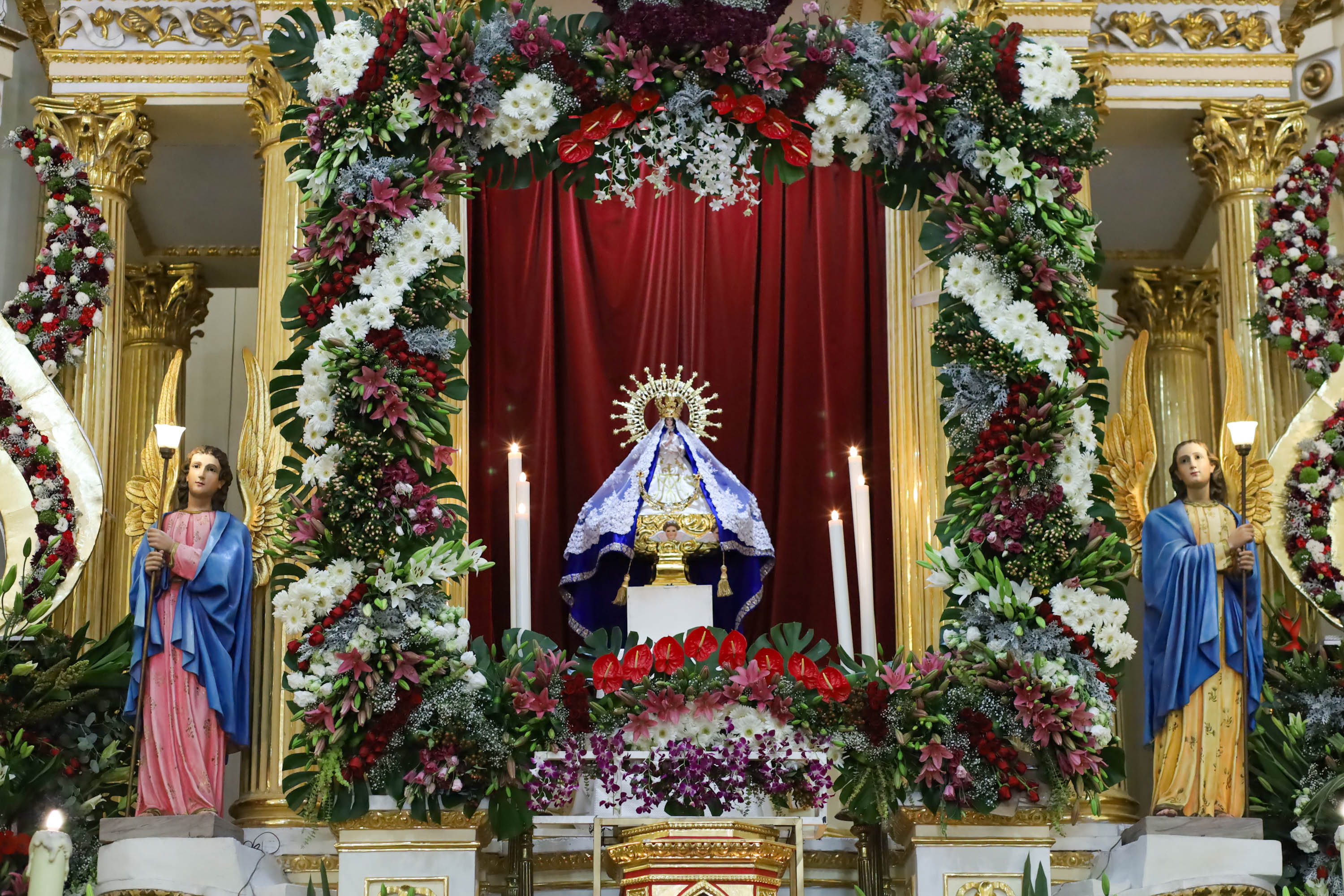 Celebran la tradicional Bajada de la Virgen de los Remedios en Cholula 