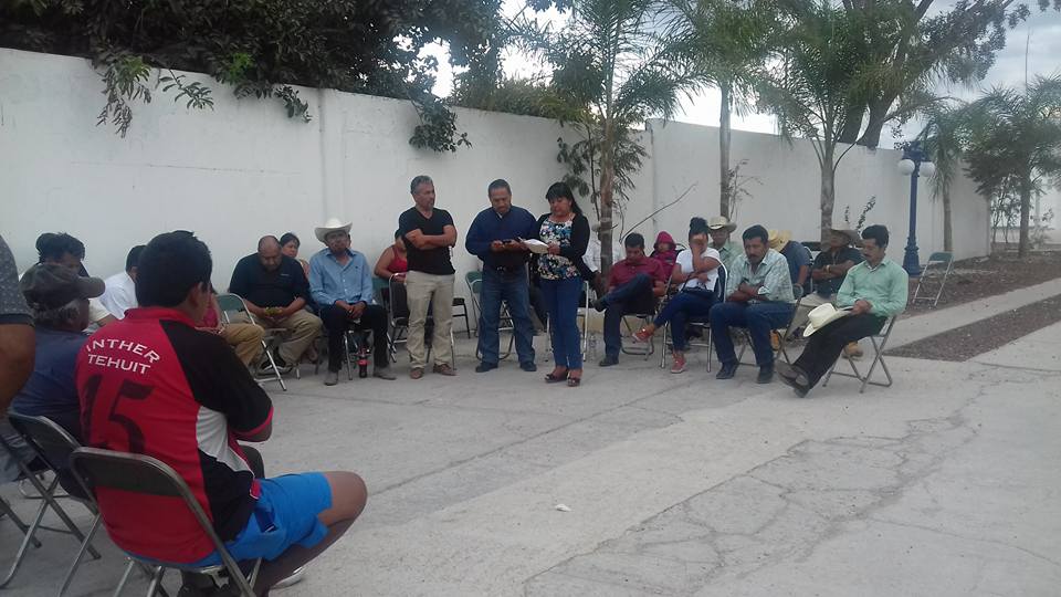 Mujeres de Tehuitzingo protestan tras asesinato de Ana N.