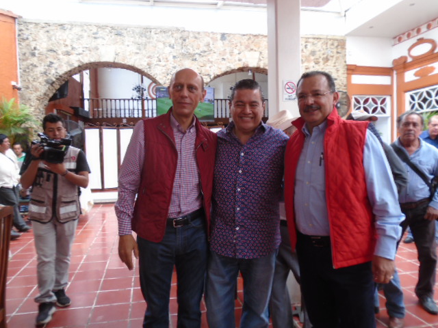 Aspirantes pactan respetar a candidato del PRI en Huauchinango