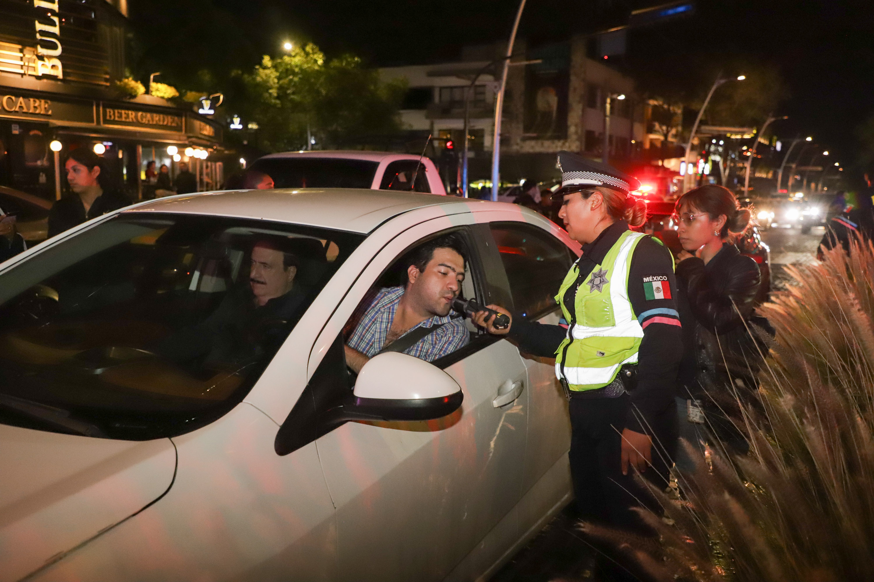 VIDEO SSC realiza Operativo Alcoholímetro en la Avenida Juárez