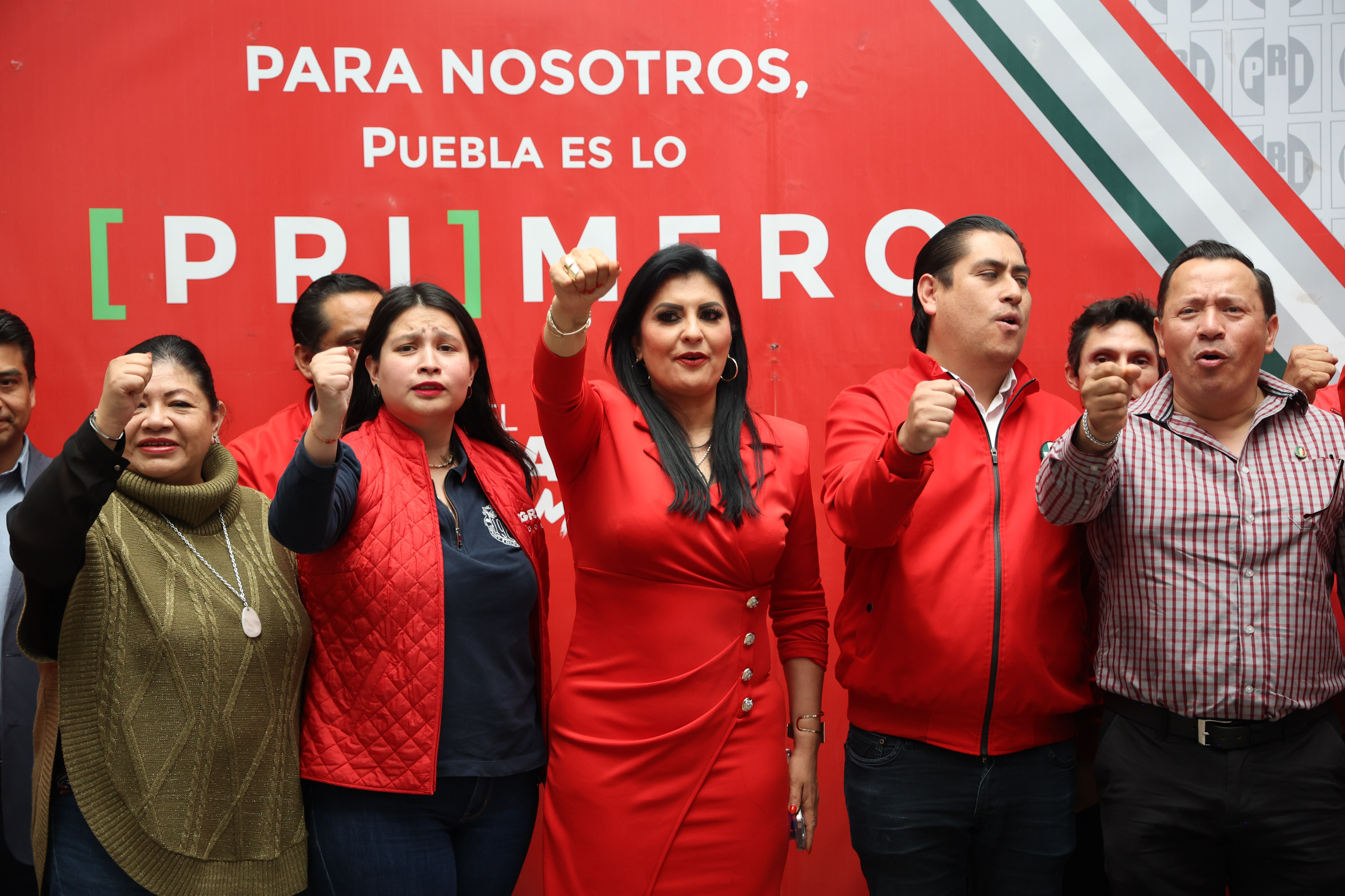 Delfina Pozos afirma que el PRI sigue vivo y minimiza salida de Néstor Camarillo