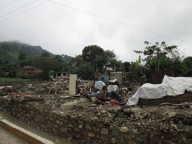 Condicionan construcción de casas a damnificados en Huauchinango