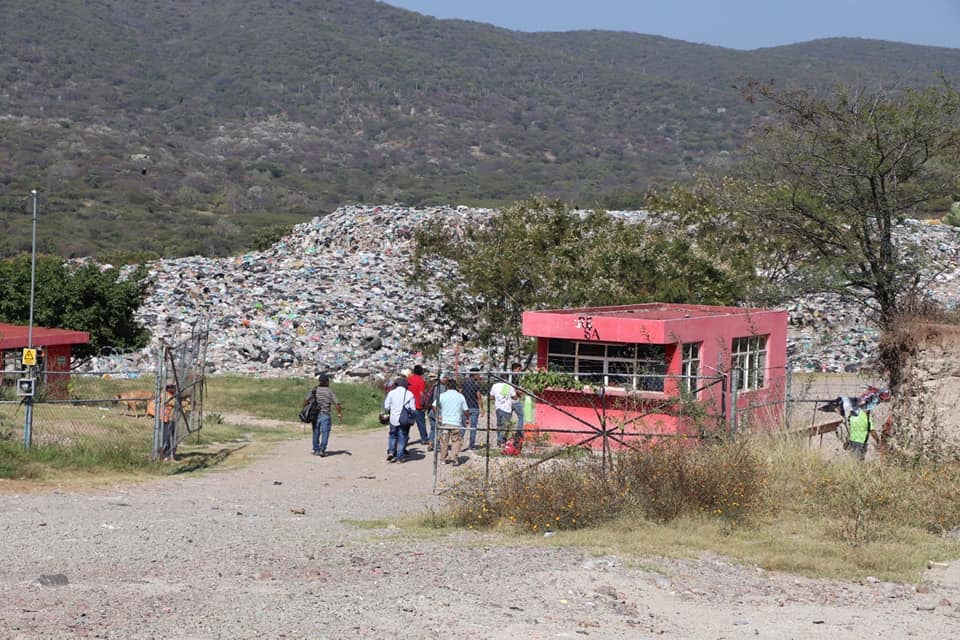 Bloquean entrada al Relleno Sanitario de Izúcar de Matamoros