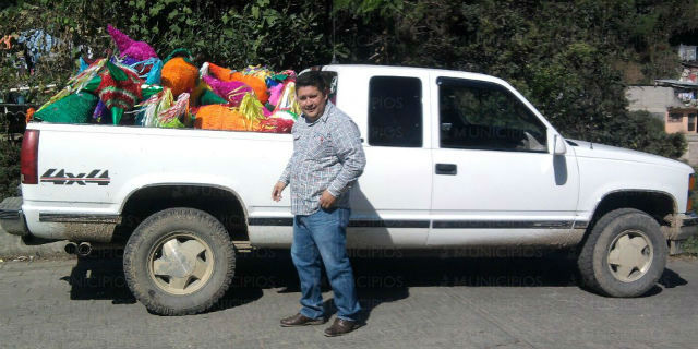 Disparan a camioneta de candidato de Tlacuilotepec; sale ileso