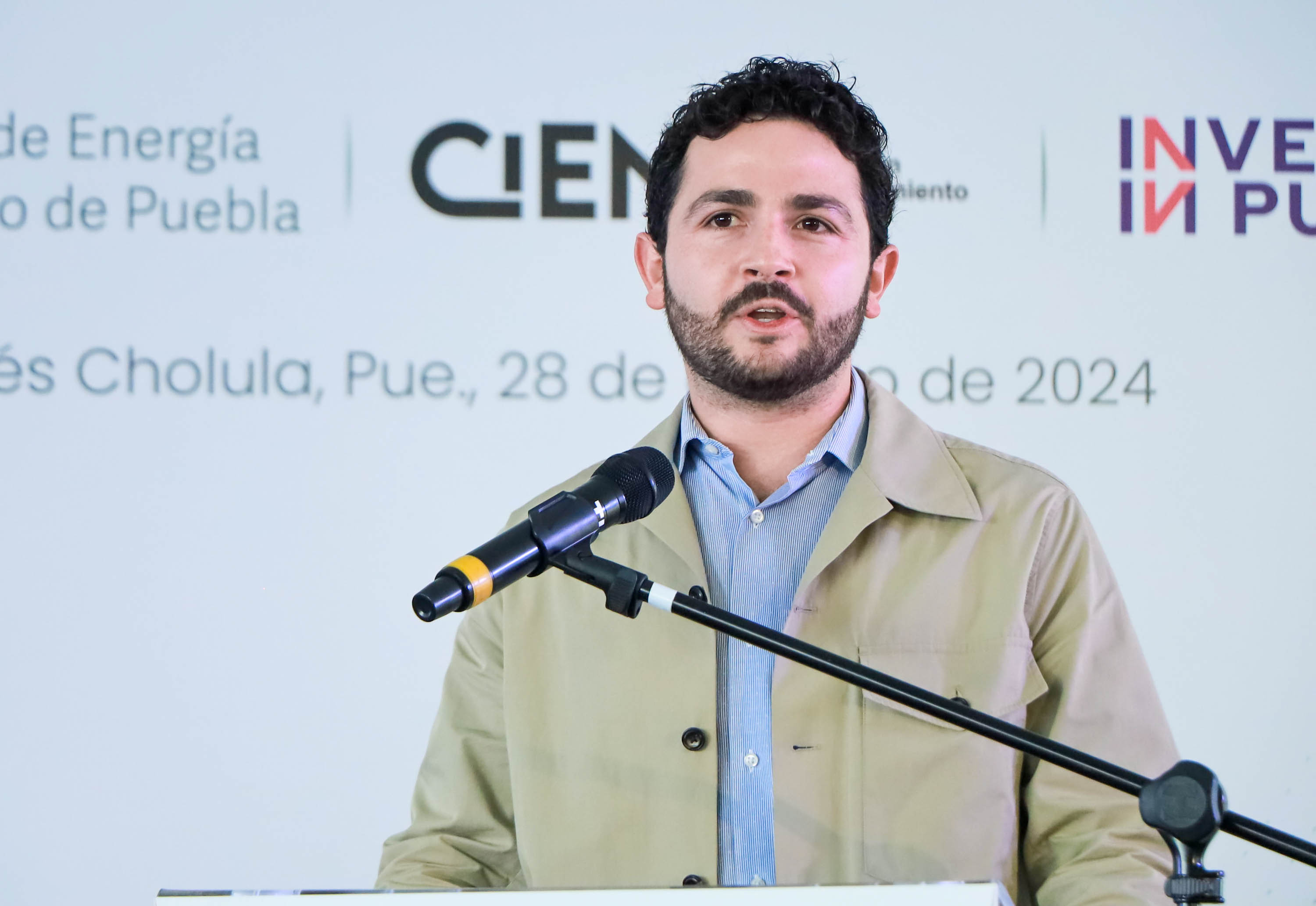 Ermilo Barrera, exsecretario de Economía de Puebla, se integra al gabinete de Yucatán