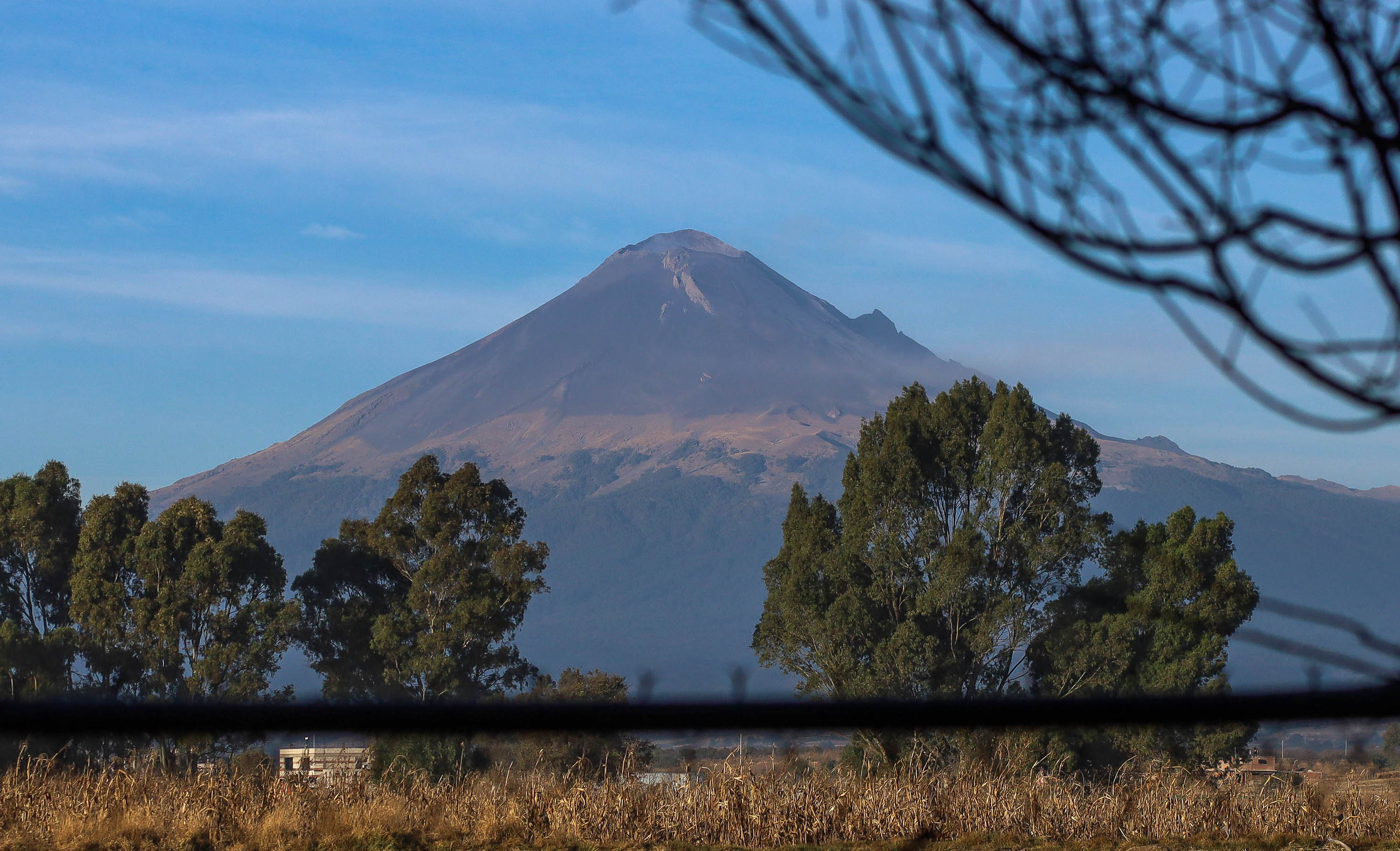 VIDEO Volcán Popocatépetl se mantiene en calma