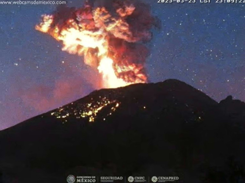 VIDEO Captan impresionante explosión en el Popocatépetl