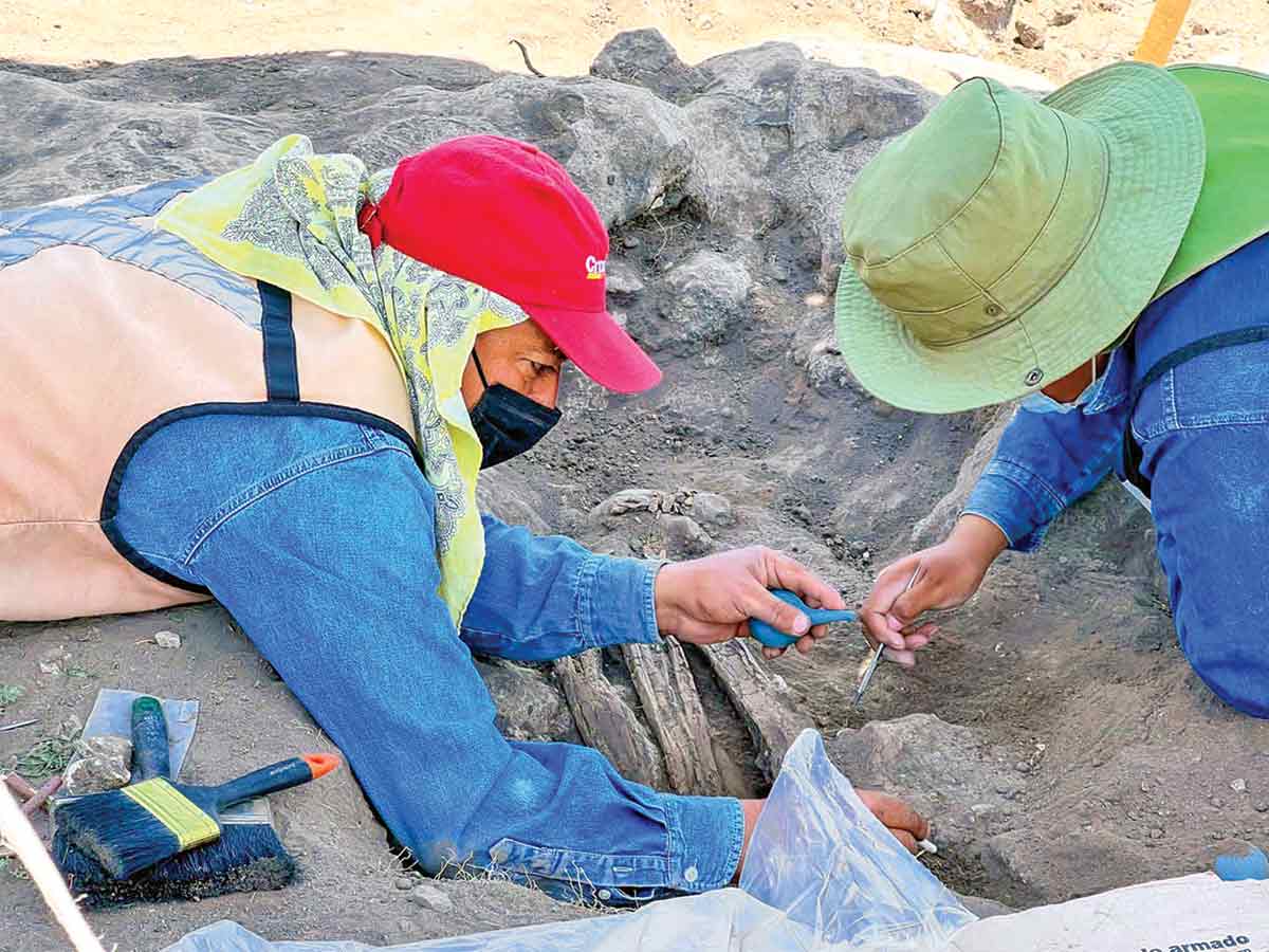 Encuentran restos de cultura tolteca en construcción de Walmart en Hidalgo