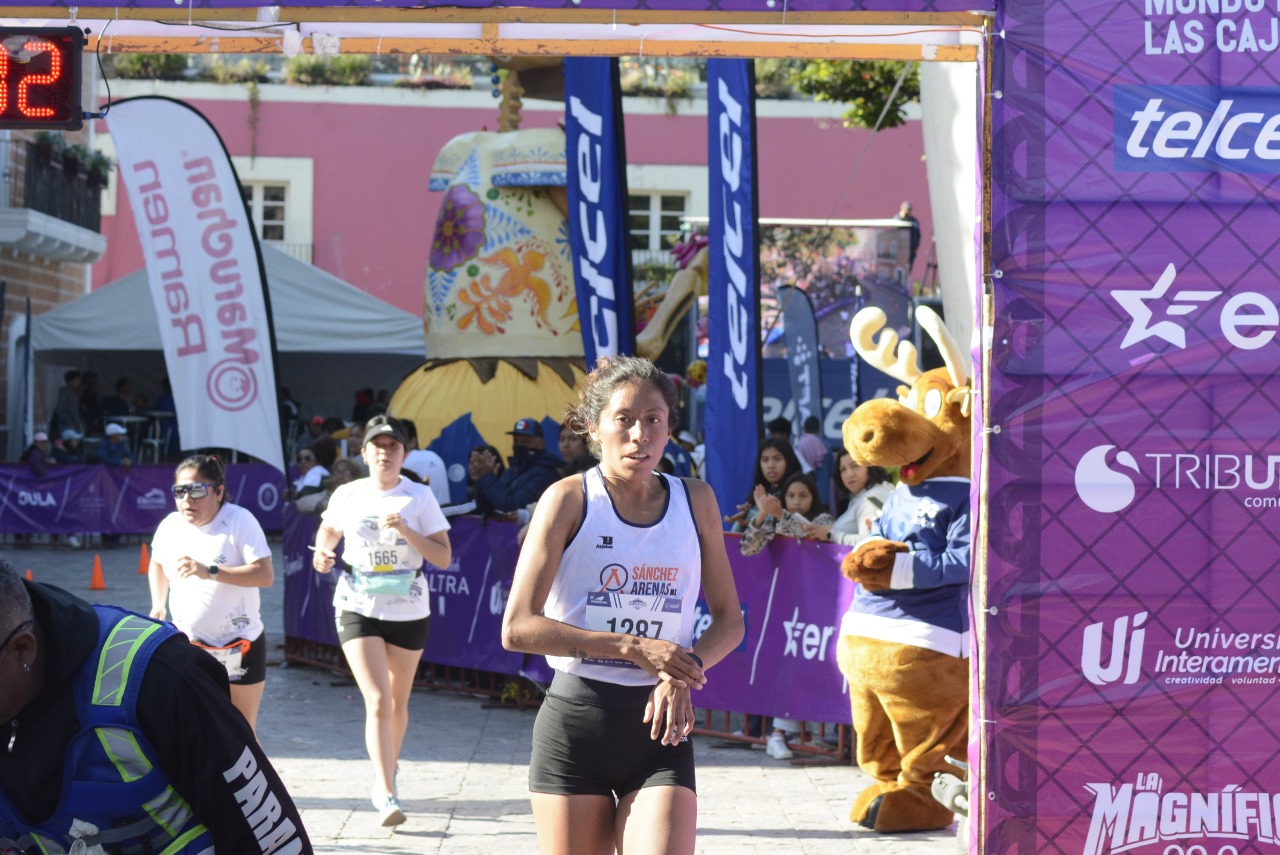 Triunfan Luis Zacarías y Karen Vásquez en la Mistercarrera Atlixco 2023