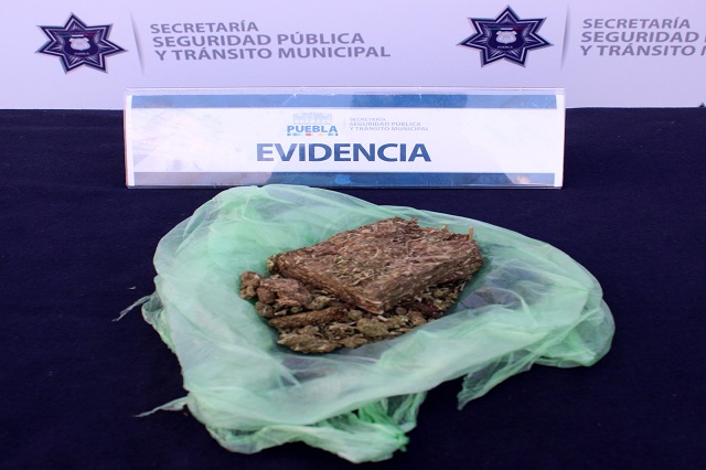 Cae sujeto en la Capu con una bolsa de mariguana