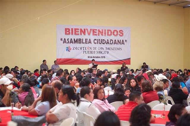 Lastiri es destapado en Zacatlán como candidato a gobernador
