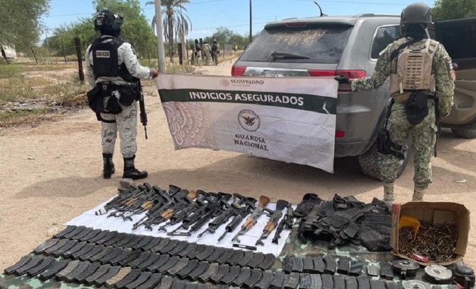 Aseguran granada, 15 armas largas y más de mil 300 cartuchos en Sonora