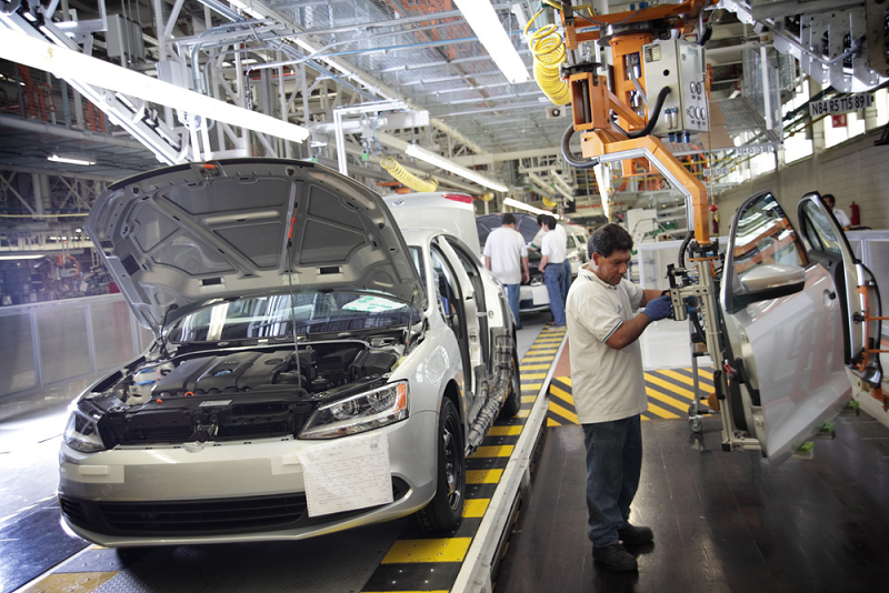 Instalará VW en Puebla su planta de autos eléctricos, revela Barbosa