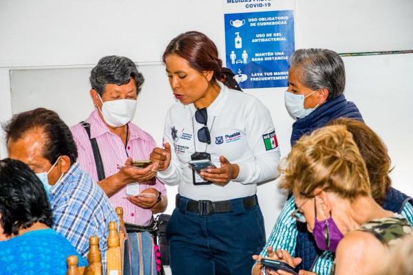 Ayuntamiento de Puebla capacita a personas adultas mayores para prevenir ciberdelitos