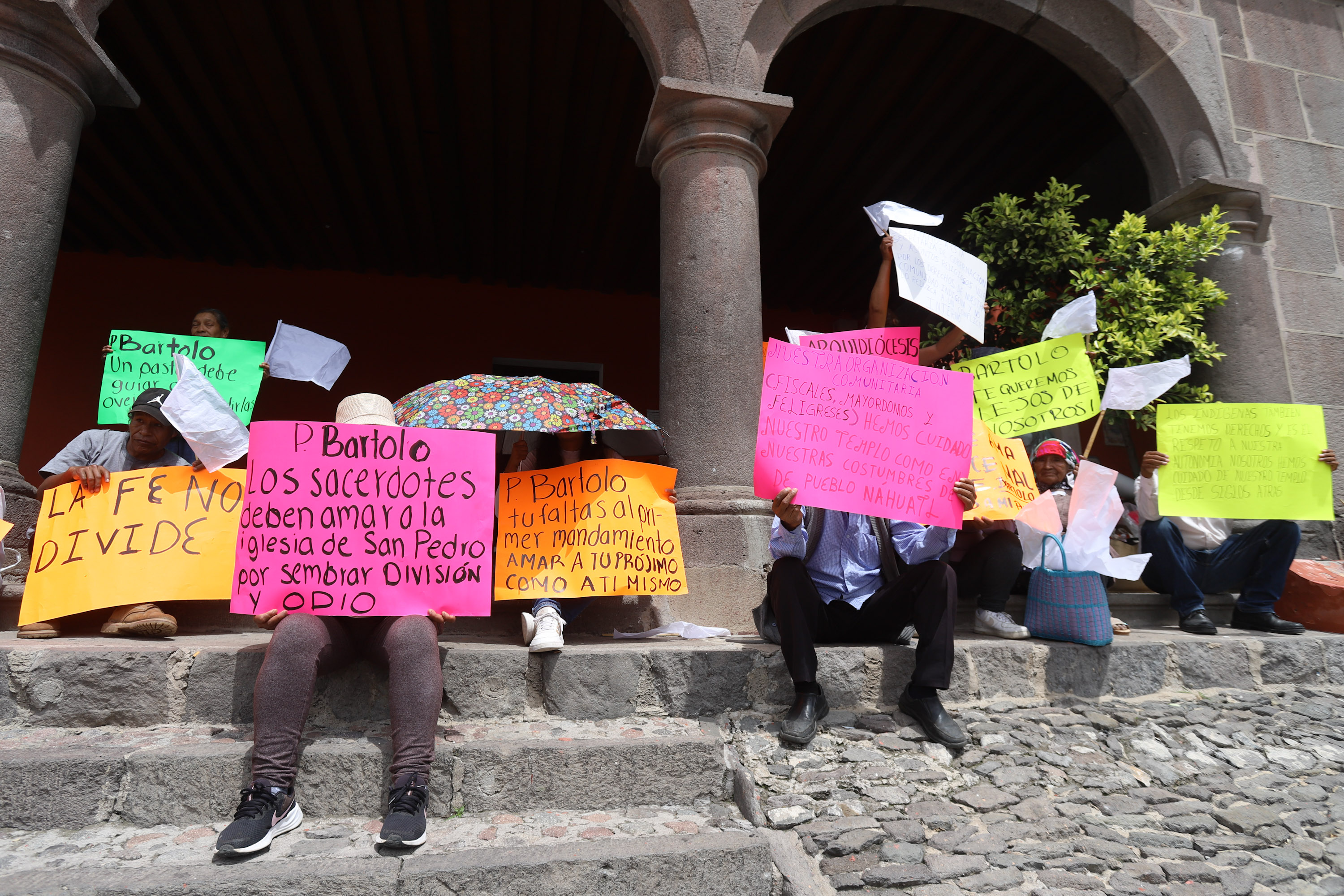 VIDEO Pobladores de San Pedro de Benito Juárez exigen respeto a su comunidad