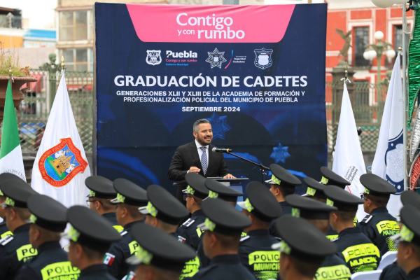 Adán Domínguez toma protesta a 95 nuevos policías municipales