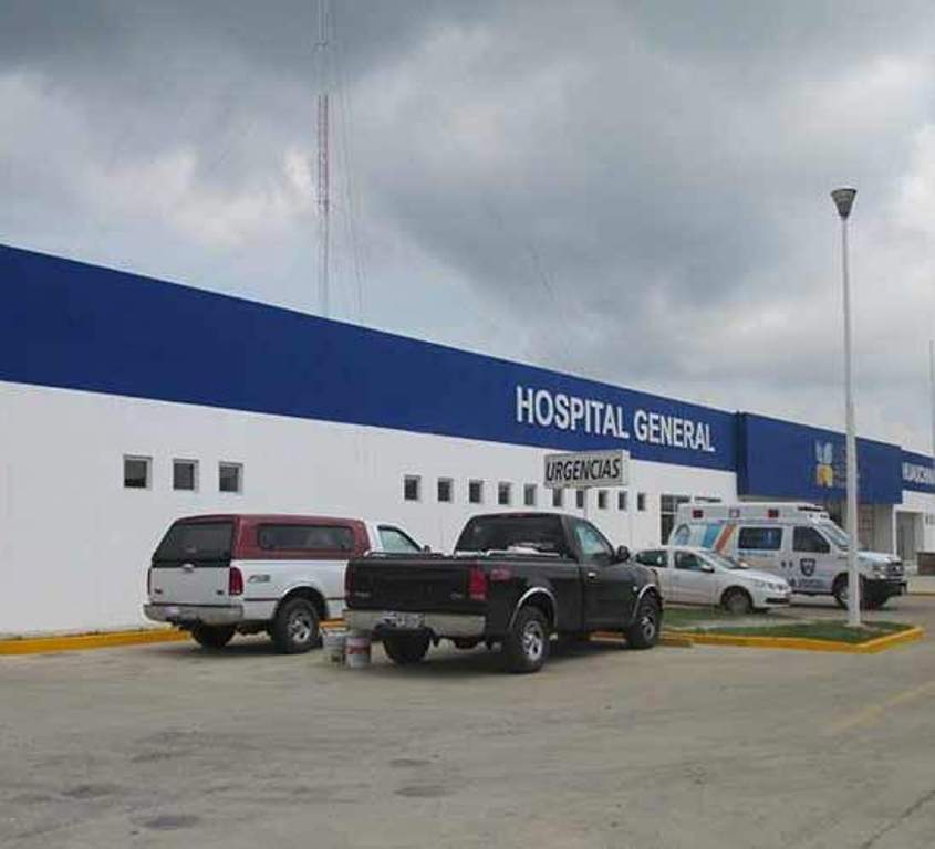 Director deja paciente en Hospital General para operar en clínica particular 