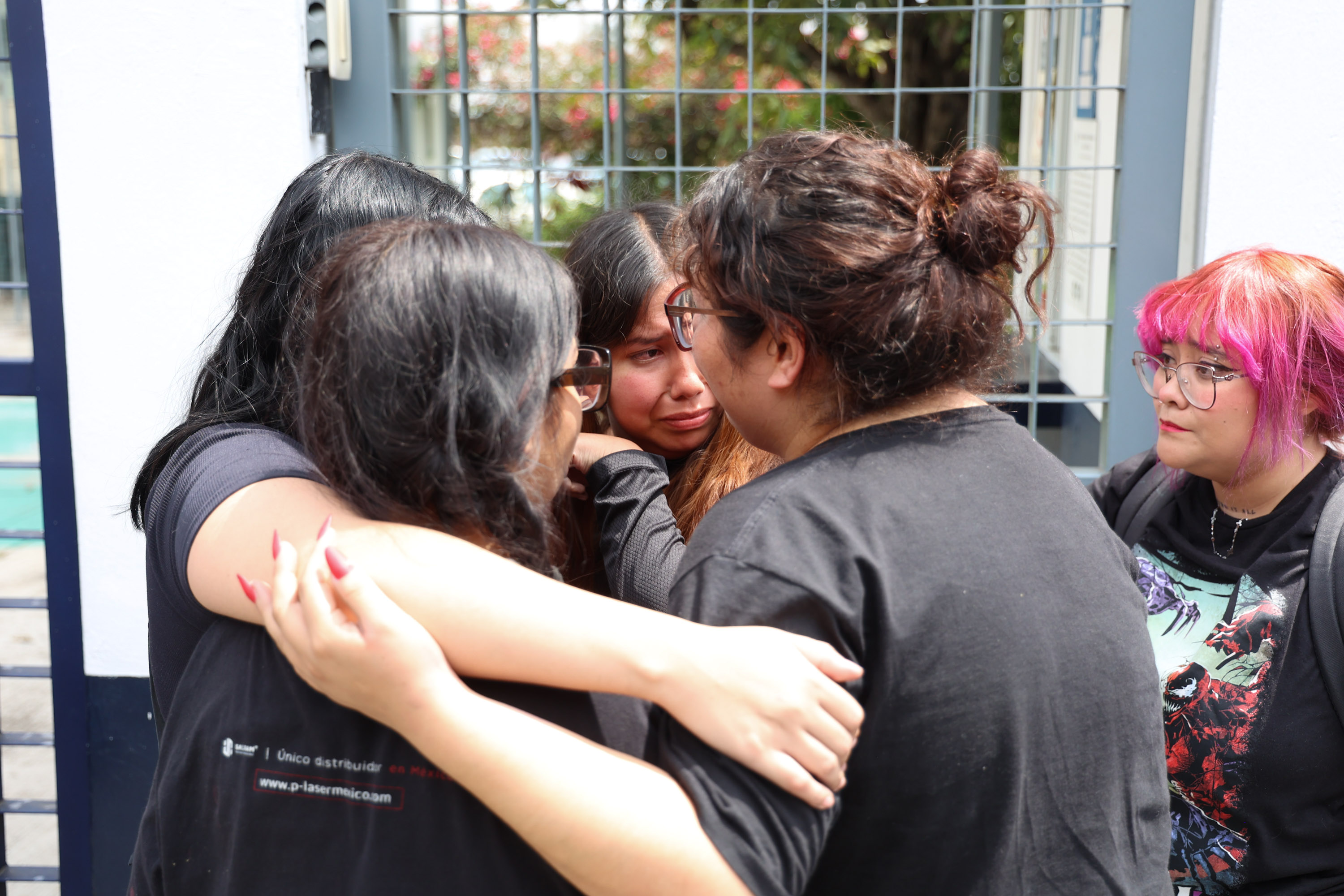 Son liberadas feministas que dañaron la Fuente de San Miguel en Puebla