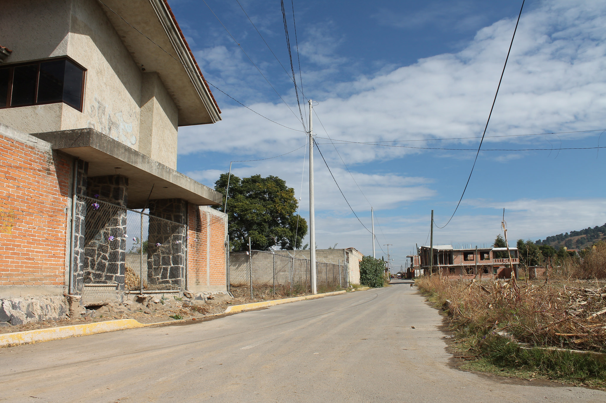 Inauguran 1.1 kilómetros de red eléctrica en San Pedro Cholula