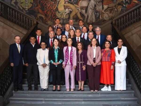 Armenta tiene encuentro en Palacio Nacional con la presidenta Claudia Sheinbaum