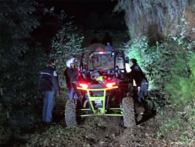 Rescatan a integrantes de club de motocross en zona boscosa de Teziutlán