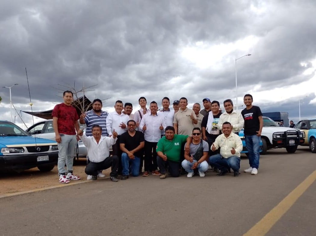 Cumplen dos años taxis seguros para mujeres en Acatlán  