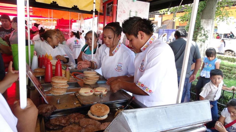 Se acerca la Feria de la Hamburguesa en Huachinango