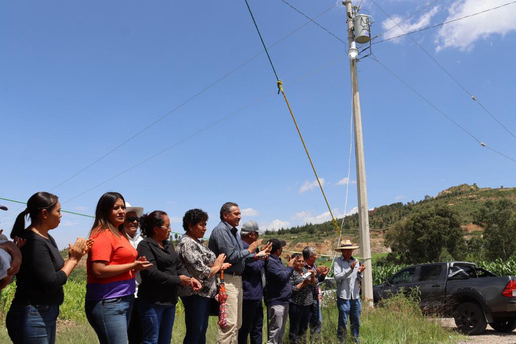 Ocoyucan inaugura ampliación de red eléctrica