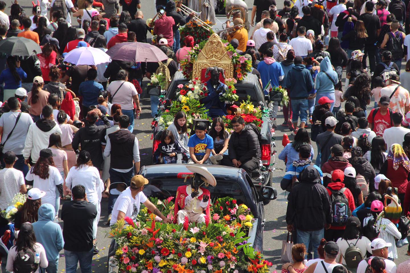 VIDEO Realizan peregrinación por la Santa Muerte en Hidalgo