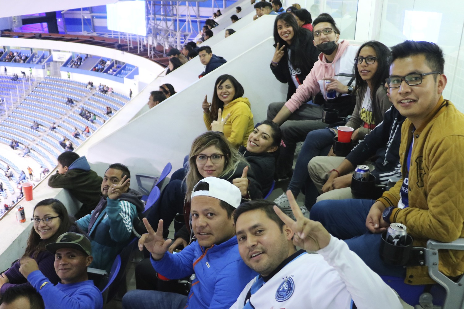 Jóvenes de Chilchotla disfrutan partido de fútbol del Club Puebla