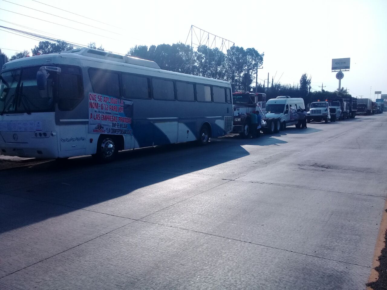 Paro nacional de la Amotac afecta carreteras de Puebla