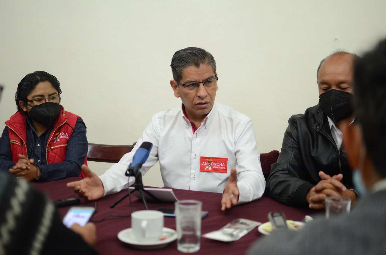 Denuncian contagios Covid entre maestros: Antorcha