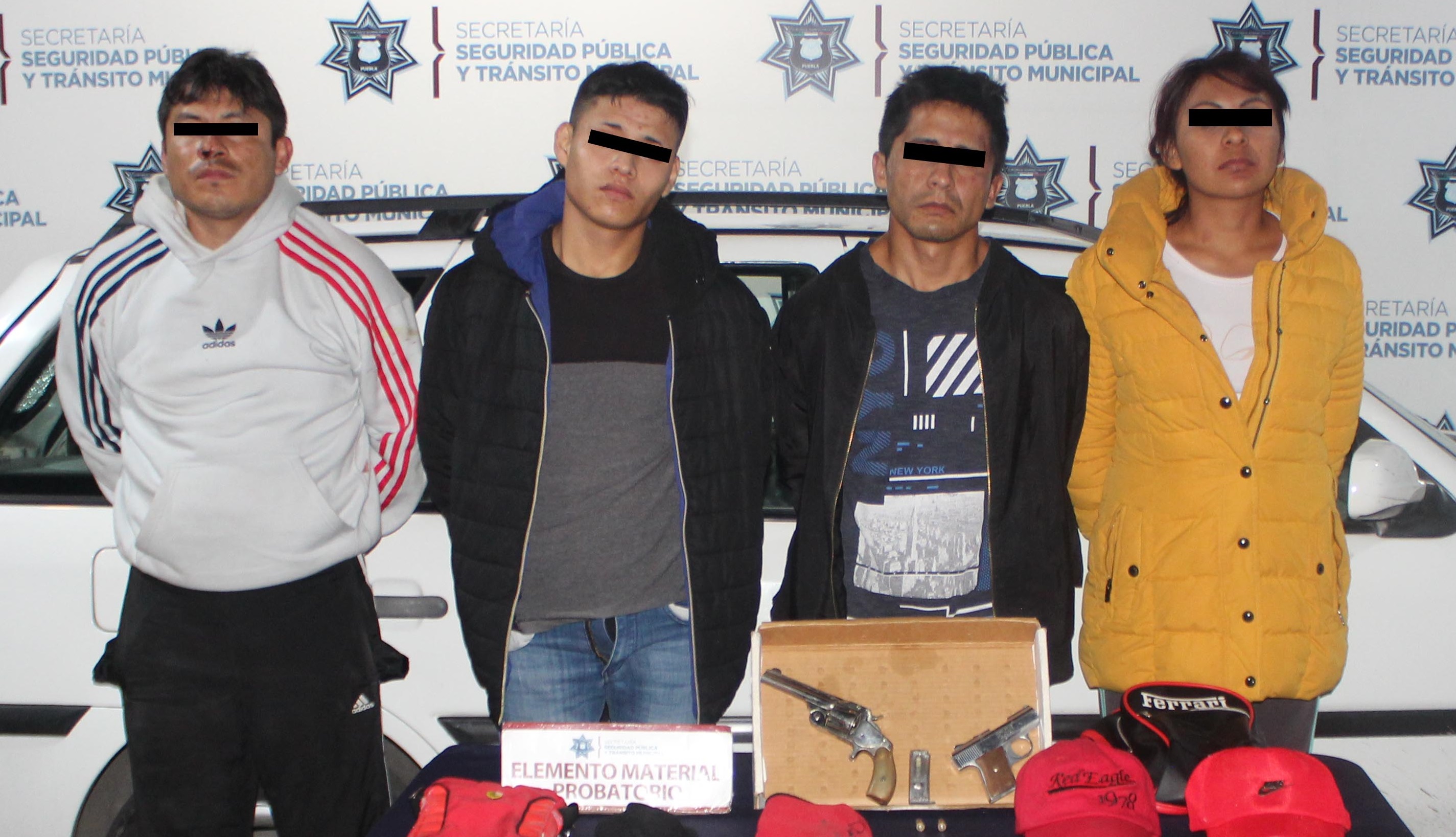 Cuatro detenidos por robo a tres casas en la capital poblana