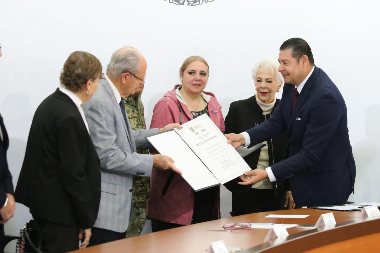 Con Casas Carmen Serdán, la lucha revolucionaria será contra el feminicidio: Armenta