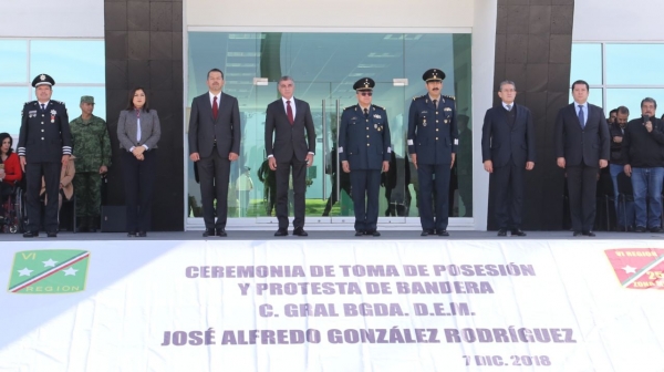 Gali asiste a toma de protesta de titular de la XXV Zona Militar