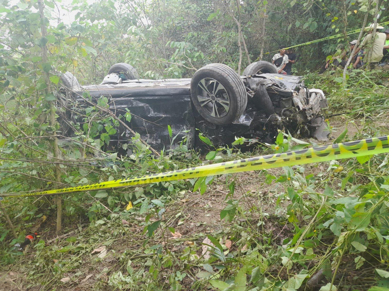 Mueren dos personas en accidente vial en Jopala, Puebla