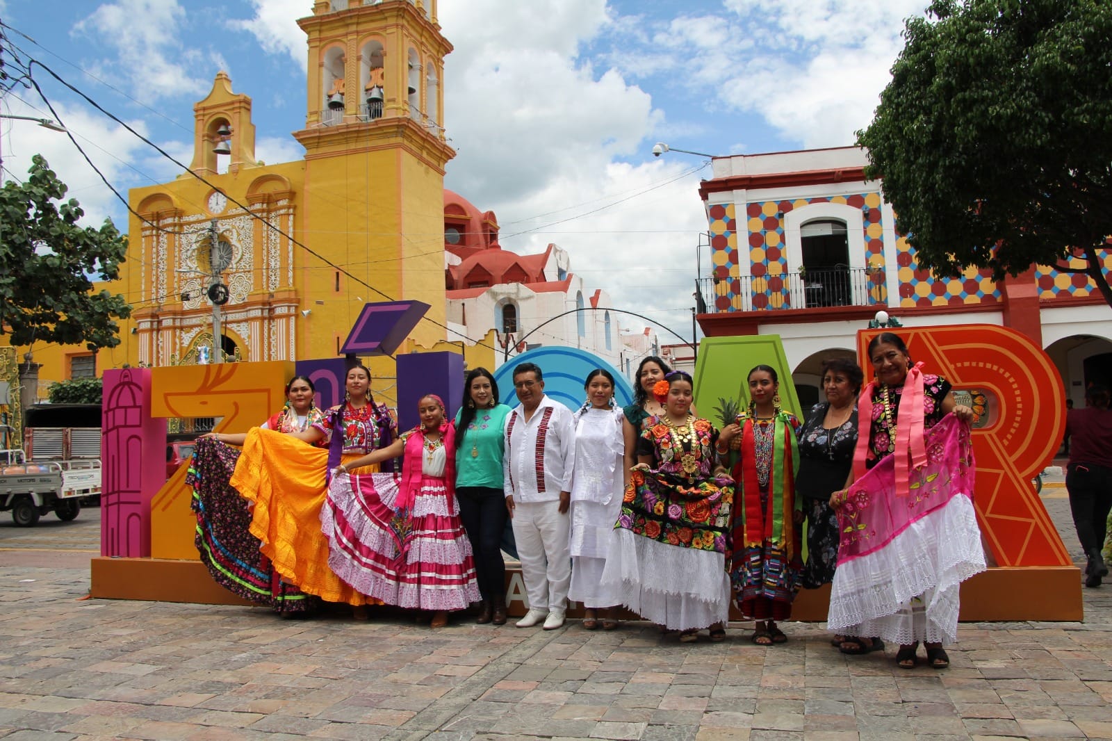 Llega la Guelaguetza a Izúcar